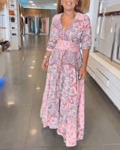 Load image into Gallery viewer, V-Neck 3/4 Sleeve Vacation Dress