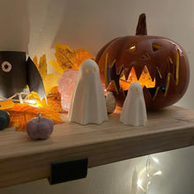 Load image into Gallery viewer, Unique Stand-Up Decorative Ghost