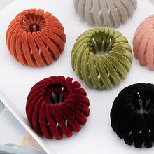 Load image into Gallery viewer, Velvet Nest Scrunchie