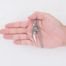 Load image into Gallery viewer, &#39;&#39; Never give up &#39;&#39; Wolf Necklace