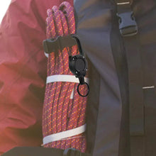 Load image into Gallery viewer, Outdoor Automatic Retractable Wire Rope Luya Anti-theft Tactical Keychain