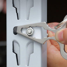 Load image into Gallery viewer, Outdoor Multifunctional Keychain