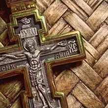 Load image into Gallery viewer, Vintage Cross Necklace