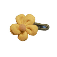 Load image into Gallery viewer, Elegant Plush Flower Hairpins
