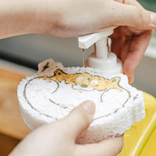 Load image into Gallery viewer, Compressed Wood Pulp Sponge Wipe