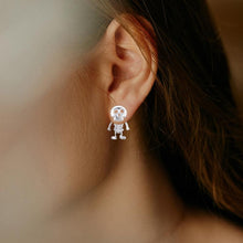 Load image into Gallery viewer, Punk Style Skull Ear Studs