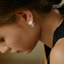 Load image into Gallery viewer, Punk Style Skull Ear Studs