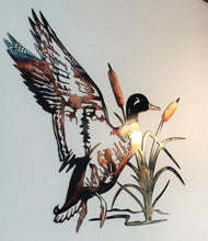 Load image into Gallery viewer, Wild Duck Metal Decorative Pendant