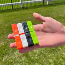 Load image into Gallery viewer, Magnetic Building Blocks Bounce Bricks