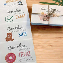 Load image into Gallery viewer, Piggy Envelope Postcard Set