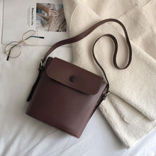 Load image into Gallery viewer, Women's Leather Bucket Bag