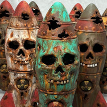 Load image into Gallery viewer, Resin Skull Bomb Ornament