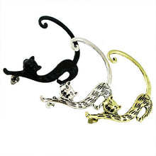 Load image into Gallery viewer, Vintage Cat Tail Ear Ring Stud
