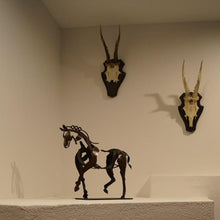Load image into Gallery viewer, Horse Sculpture "Adonis"