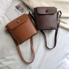 Load image into Gallery viewer, Women's Leather Bucket Bag