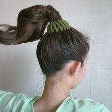 Load image into Gallery viewer, Lazy Bird's Nest Plate Hairpin
